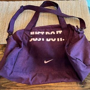 Nike gym bag, purple and pink, GUC, Just Do It, sports gear, travel, athletic